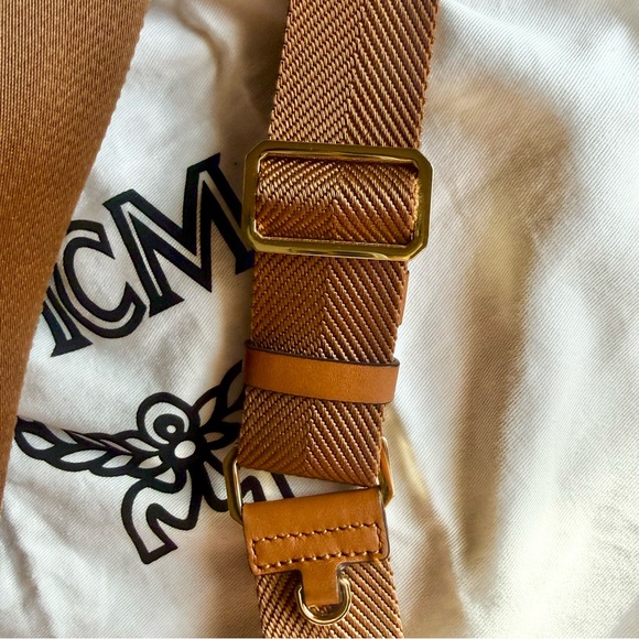 MCM Leather Klassik Crossbody Bag Brown Roasted Pecan with Dust Bag + Gift Bag - Picture 12 of 16